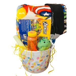 Avengers gift bundle adorable preschool  throw 40 x 50 socks size 9 to 13 chalk